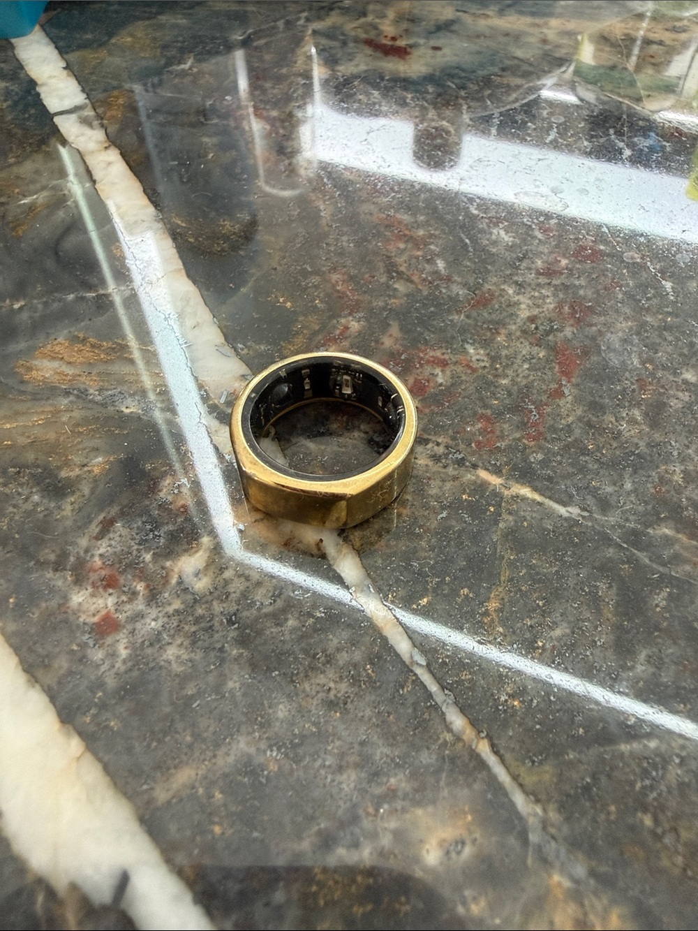 Oura Smart Ring in Gold Finish
